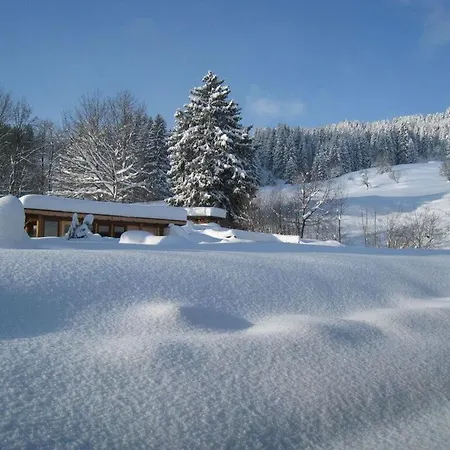 Kuhberg At The Schwarzenbuhl Farm * Миссен-Вильхамс