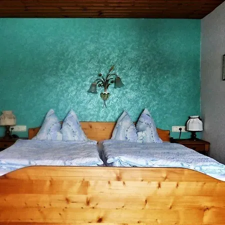 Kuhberg At The Schwarzenbuhl Farm * Миссен-Вильхамс
